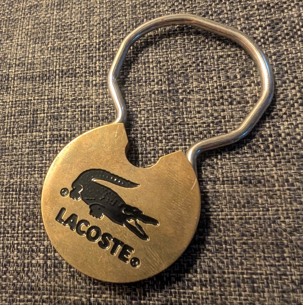 Lacoste Vintage Metal Key Fob 🗝️🐊